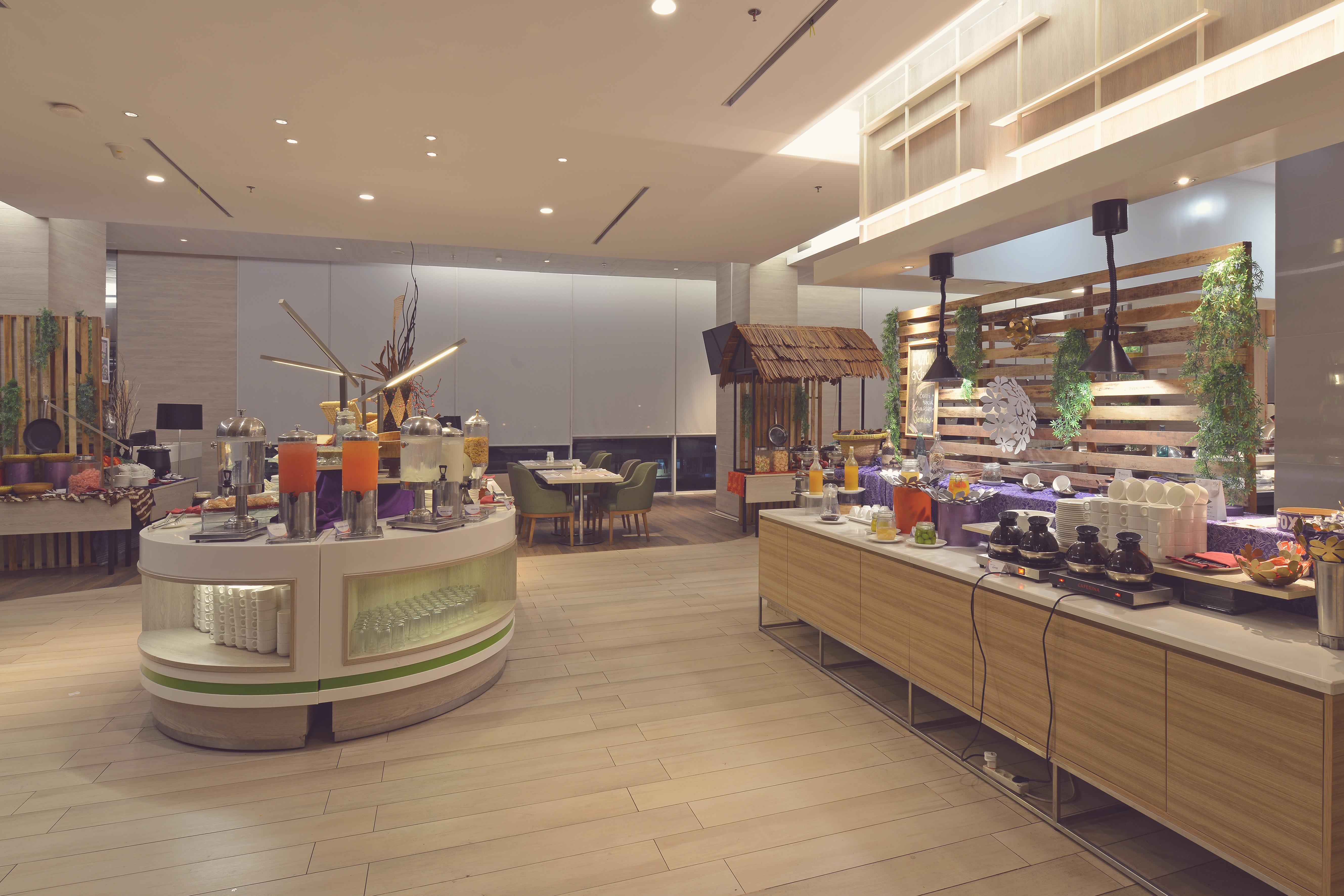 Fox Hotel Pekanbaru Esterno foto