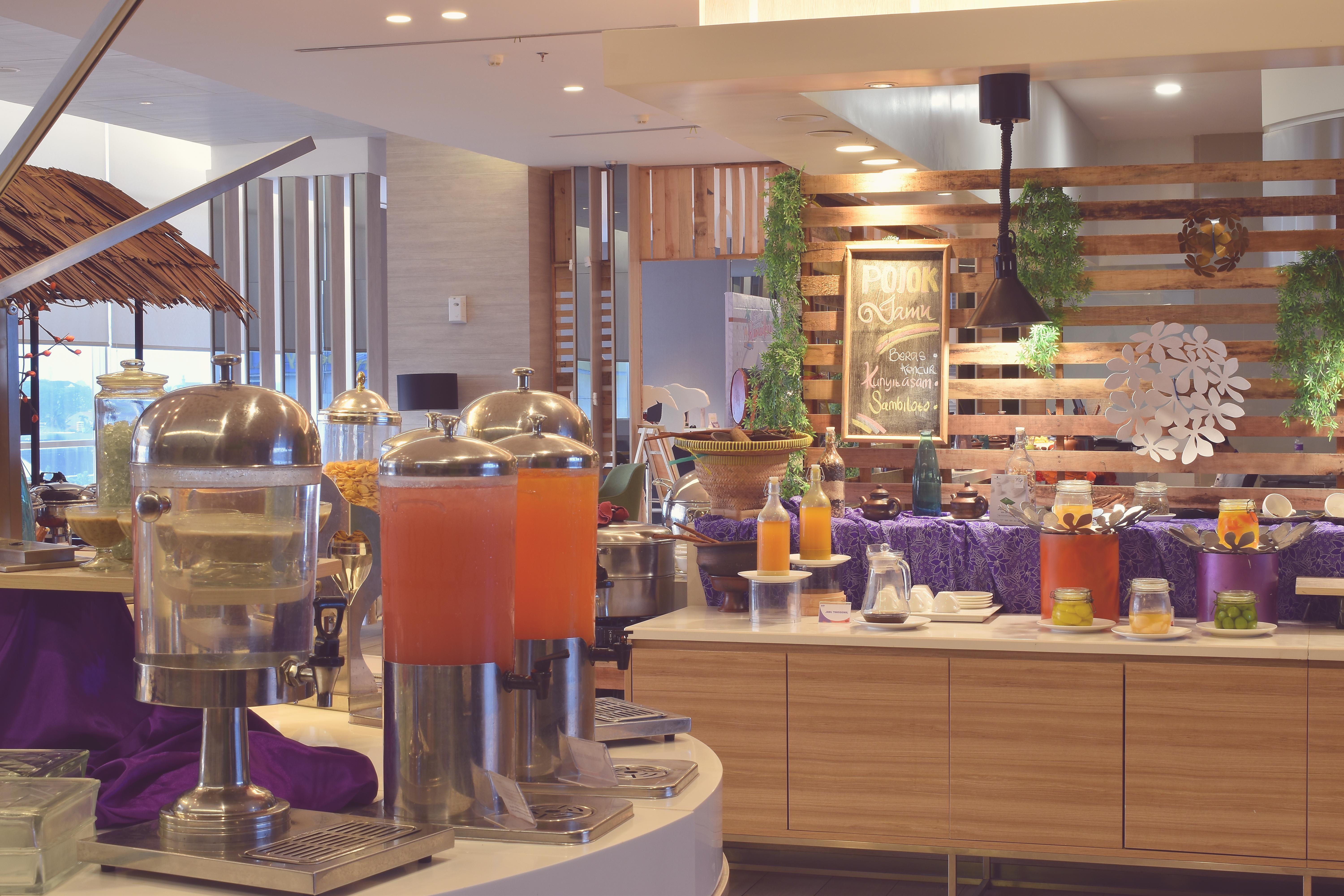 Fox Hotel Pekanbaru Esterno foto