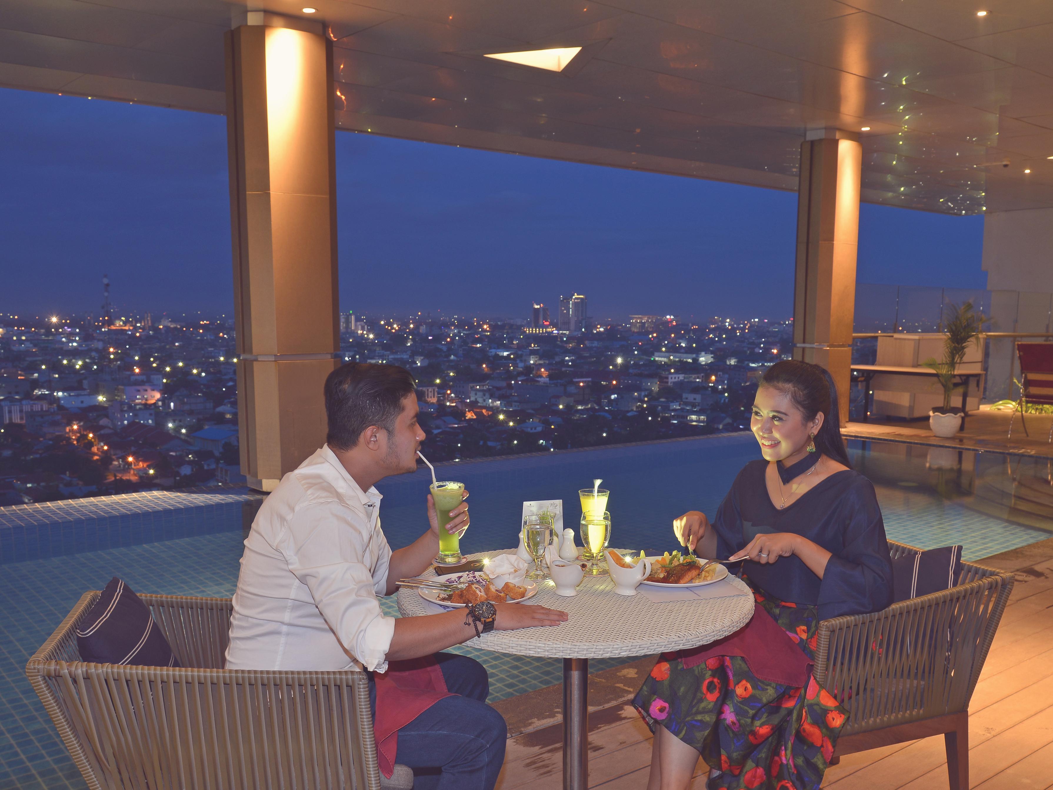 Fox Hotel Pekanbaru Esterno foto