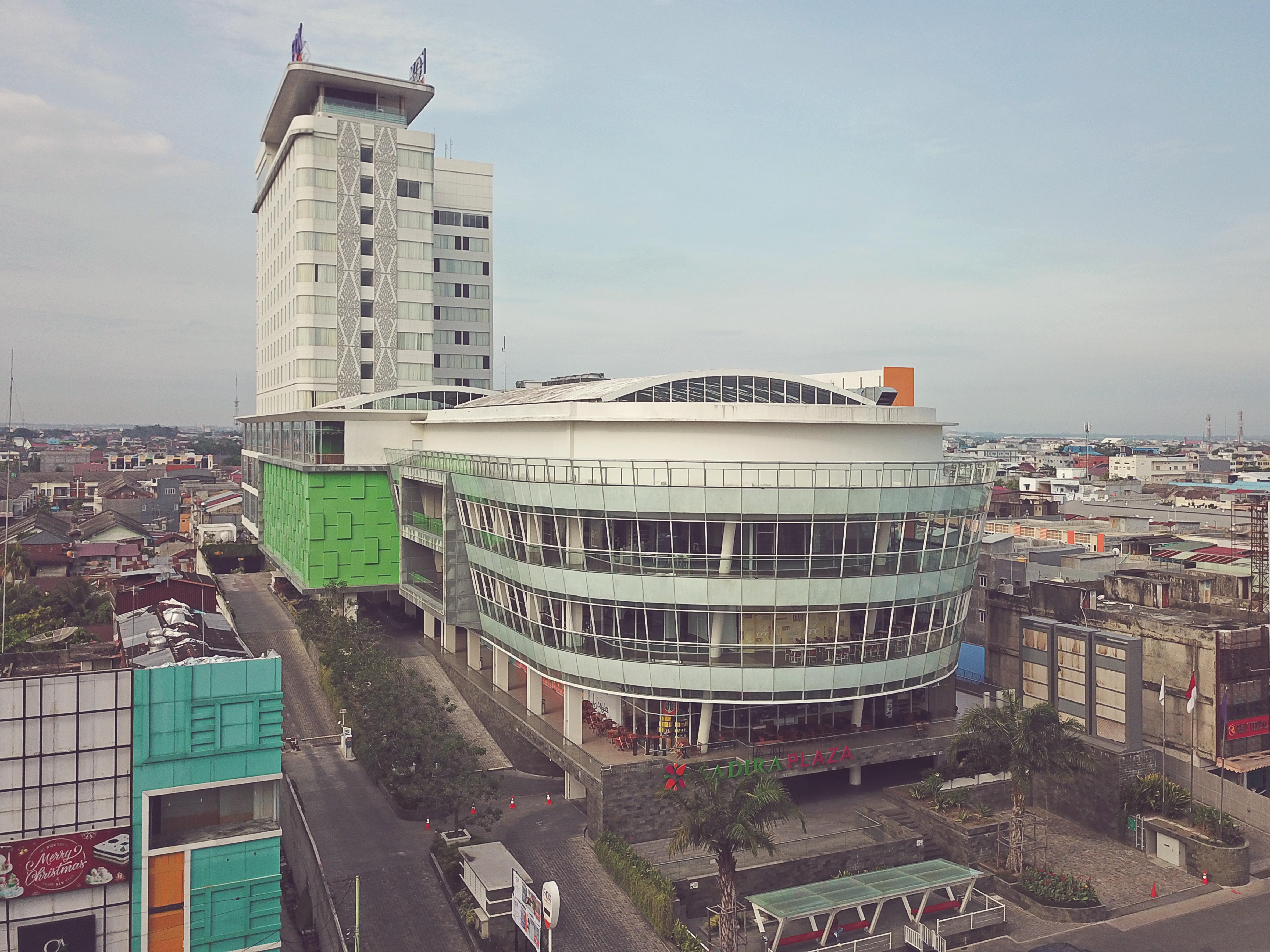 Fox Hotel Pekanbaru Esterno foto